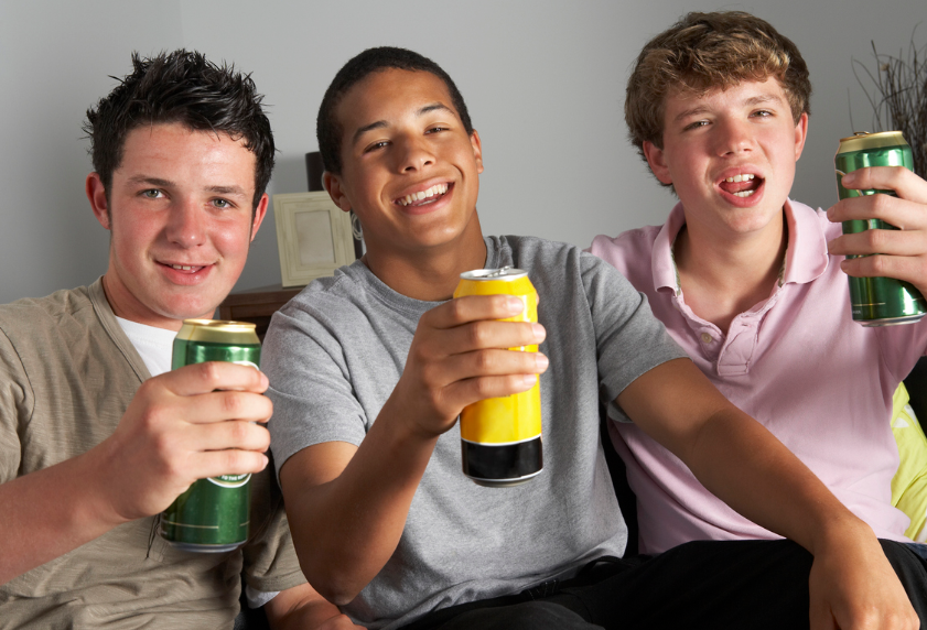 Tieners en alcohol: praat er nu over